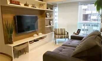 Imagem 4: Apartamento decorado em condomínio clube com piscina e academia - 2 dorm e 2 vagas