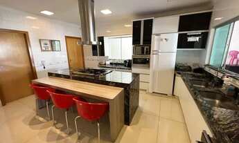 Imagem 2: Sobrado para venda possui 320 metros quadrados com 3 quartos em Setor Jaó - Goiânia - GO