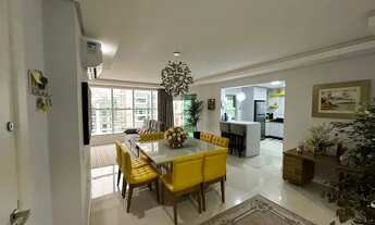 Imagem 2: Apartamento mobiliado e decorado com 4 dormitórios e 3 vagas em Itapema - Meia Praia