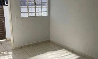 Imagem 4: Casa para aluguel com 70 metros quadrados com 2 quartos em Centro - Anápolis - GO