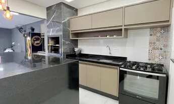 Imagem 6: Casa para venda possui 216 metros quadrados com 3 quartos