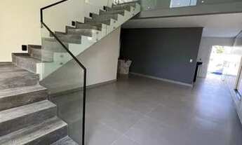 Imagem 3: AF Casa de condomínio para venda possui 290m2 com 5 suítes