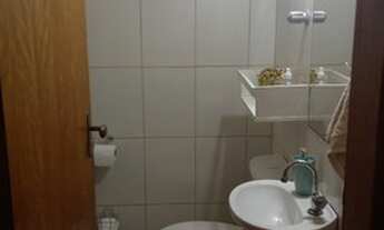 Imagem 2: Sobrado em condomínio fechado