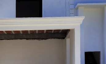 Imagem 2: Casa nova Neoclássica no Recanto de Portugal - Excelente localização