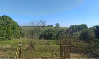 Imagem 4: Descubra o Paraíso Exclusivo: Chácara de 8200 metros em Condomínio Fechado