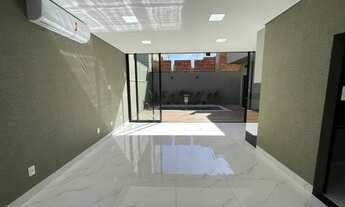 Imagem 7: Casa de condomínio térrea para venda possui 240 metros quadrados com 3 quartos