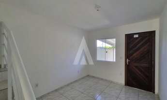 Imagem 5: Geminado com 2 quartos, 1 vaga de garagem coberta e quintal no bairro Itinga