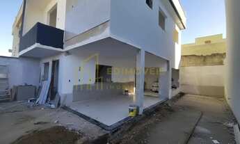 Imagem 2: Seu Novo Lar em Planície da Serra Casa Duplex com 3 Quartos e Escritório!
