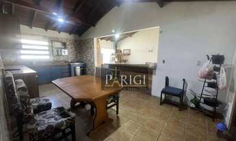 Imagem 7: Casa Ampla com 4 Dormitórios (2 Suítes) e Anexo no Centro de Tramandaí