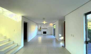 Imagem 4: Imóvel para aluguel possui 124 metros quadrados com 2 quartos em Rio Tavares - Florianópol