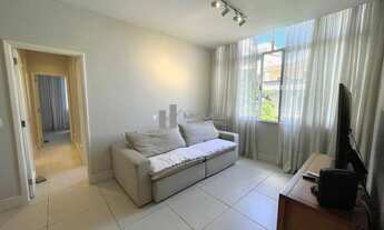 Imagem 3: Belíssimo apartamento à venda na Rua Radmaker, ao lado da Praça Xavier de Brito. São 3 qua