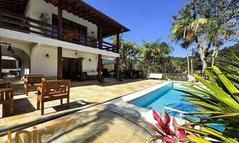 Imagem 3: Casa de Alto Padrão à Venda na Granja Comary Gleba VI com Vista para o Lago e a CBF