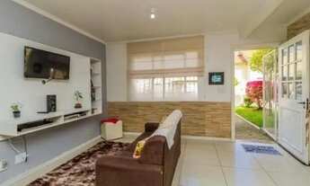 Imagem 2: Sobrado em condomínio no bairro Hípica - 2 dormitórios