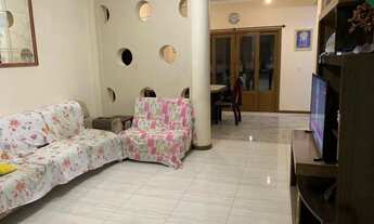 Imagem 2: Casa para Venda em Florianópolis, Carianos, 4 dormitórios, 2 suítes, 3 banheiros, 3 vagas