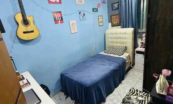 Imagem 5: Excelente imóvel frente de rua com garagem e terraço no Centro de Nilópolis