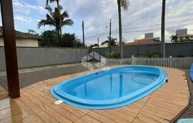 Imagem 8: Casa com piscina a venda em Tijucas- SC