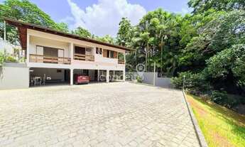 Imagem 2: Casa com 3 Dormitórios e Piscina na Escola Agrícola!