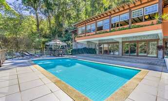 Imagem 2: Casa com 6 quartos em Corrêas, Petrópolis