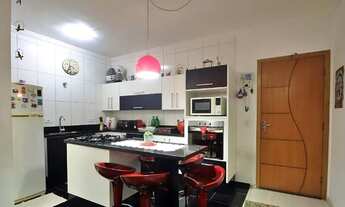 Imagem 2: Apartamento para venda possui 85 metros quadrados com 3 quartos em Vila Floresta - Santo A