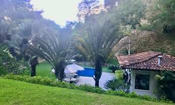 Imagem 3: Belíssima propriedade!! Requinte no paisagismo, construção e decoração!!