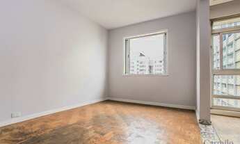 Imagem 6: Em andar alto com amplo com janelão em frente ao Mackenzie!