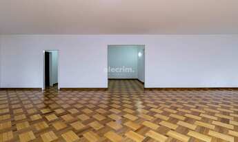 Imagem 6: Amplo e cheio de luz em edifício modernista