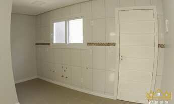 Imagem 2: Casa para Venda em Canela, Centro, 2 dormitórios, 2 suítes, 2 banheiros, 1 vaga