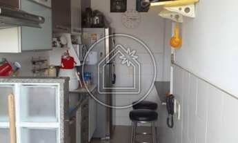 Imagem 6: Apartamento para venda possui 65 metros quadrados com 2 quartos em Centro - Niterói - RJ