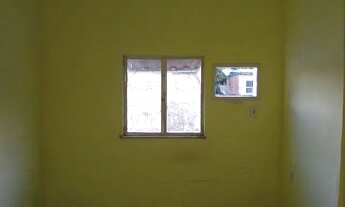 Imagem: Casa no centro de comendador soares 650.00