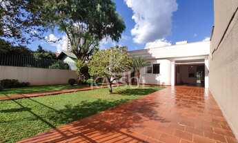 Imagem 3: Casa térrea no Bairro Neva com terreno de 660m², próximo ao ginásio da Neva