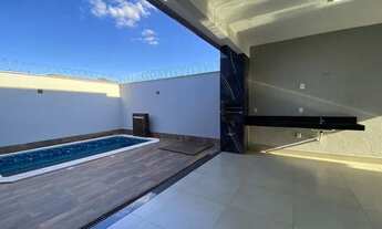 Imagem 6: Casa com 3 quartos sendo 1 suíte no Bairro jardim Canedo 3 - Senador Canedo