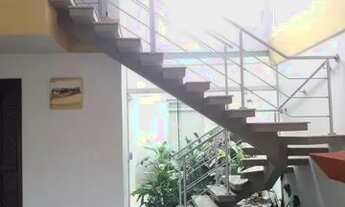 Imagem 4: CURITIBA - Casa Padrão - Guabirotuba