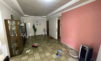 Imagem 2: Apartamento para Venda em Recife, Casa Amarela, 2 dormitórios, 1 suíte, 1 banheiro, 1 vaga