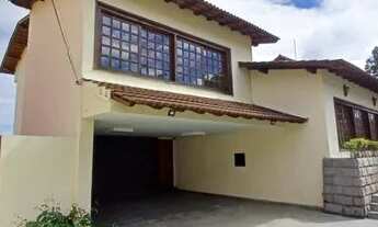 Imagem 2: Casa com 4 dormitórios à venda em Belo Horizonte