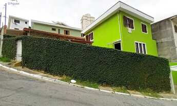 Imagem 2: Sobrado 3 dorm. sendo 1 suíte. Cozinha e Sala de Jantar. Sala 2 ambiente. Quintal com chur