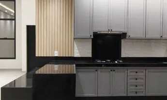 Imagem 5: Linda Casa com 03 suítes sendo 1 master com closet à venda, 210 m² por R$ 1.490.000 - Cond