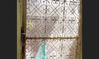 Imagem 2: Aluga-se uma kitnet com varanda muito boa grande em Realengo