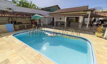 Imagem: Belíssima casa linear com 3 quartos e piscina