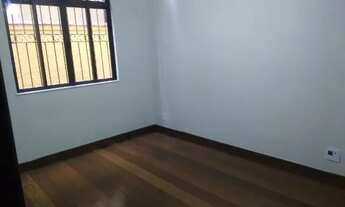 Imagem 6: Casa tipo sobrado no Bairú com três quartos