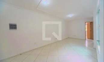 Imagem 2: Apartamento para Aluguel - Vila Luzita, 2 Quartos, 55 m2