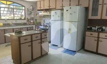 Imagem 5: Casa com 5 dormitórios, 250 m² - venda por R$ 1.100.000,00 ou aluguel por R$ 10.625,54/mês