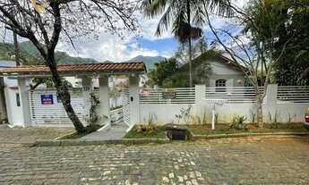 Imagem 2: Excelente oportunidade! Casa em 02 pavimentos, sendo 06 quartos e 04 vagas de estacioname