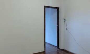 Imagem: Apartamento de sala e quarto, situado no