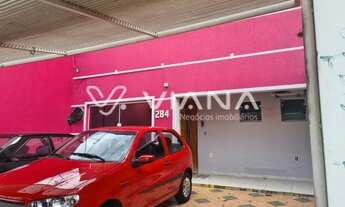 Imagem 2: Sobrado Adaptado para Comércio (Salão de Beleza