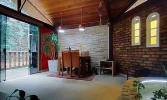 Imagem 4: Casa para Venda em Teresópolis, Parque do Imbui, 1 dormitório, 1 suíte, 1 banheiro, 1 vaga