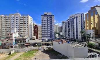 Imagem 4: More bem no Centro de Florianópolis