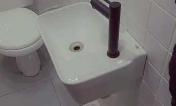 Imagem 3: Loja de galeria reformadíssima