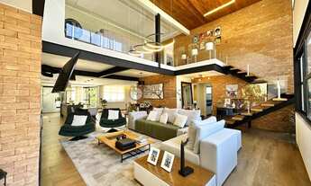 Imagem 5: Casa à venda com 5 quartos sendo 3 suítes, 358 m² em Iucas - Teresópolis/RJ