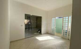 Imagem 3: Casa com 03 Dormitórios sendo 01 Suíte no Altos do Paraíso em Botucatu