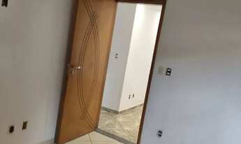 Imagem 6: Oportunidade! Casa à Venda - 2 Quartos (1 Suíte) - Condomínio Fechado - Garagem para 2 Car